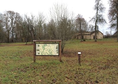 Cottage and information point (2013)